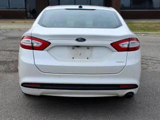 Ford Fusion 2013 SE 4dr Sedán