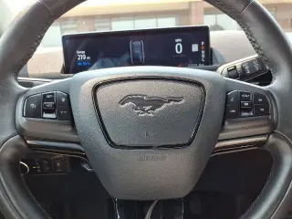 Ford Mustang Mach-E 2023 AWD Select 4p SUV
