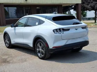 Ford Mustang Mach-E 2023 AWD Select 4p SUV