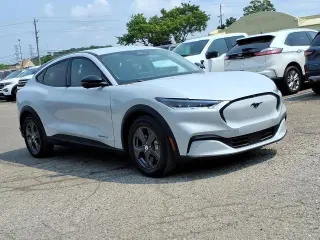 Ford Mustang Mach-E 2023 AWD Select 4p SUV