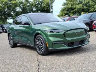 Ford Mustang Mach-E 2025 Premium 4p SUV