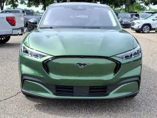 Ford Mustang Mach-E 2025 Premium 4p SUV