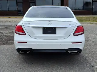 Mercedes-Benz Clase E 2020 AWD E 350 4MATIC 4p Sedan