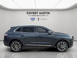 Lincoln Nautilus 2023 Reserve 4p SUV