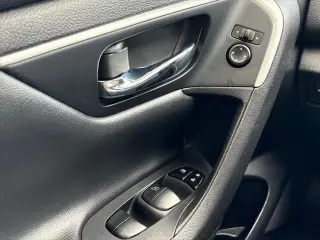 Nissan Altima 2017 2.5 SV Sedán 4p
