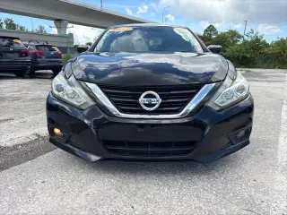 Nissan Altima 2017 2.5 SV Sedán 4p