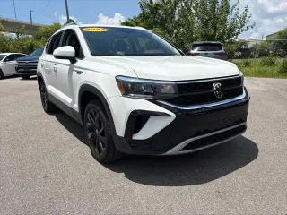 Volkswagen Taos 2024 SE 4p SUV