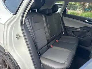 Volkswagen Taos 2024 SE 4p SUV