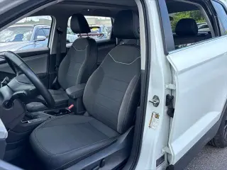 Volkswagen Taos 2024 SE 4p SUV