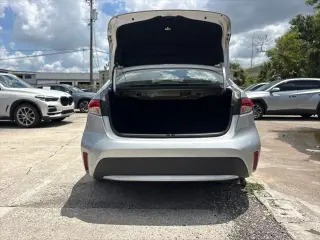 Toyota Corolla 2022 LE Sedán 4p.