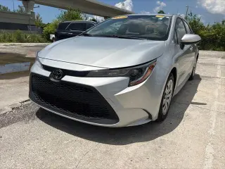 Toyota Corolla 2022 LE Sedán 4p.