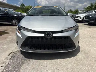 Toyota Corolla 2022 LE Sedán 4p.