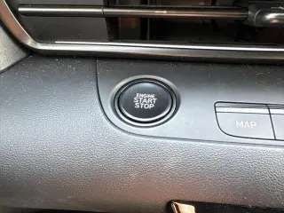 Hyundai ELANTRA Hybrid 2025 SEL Sport 4p Sedan