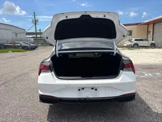 Hyundai ELANTRA Hybrid 2023 Limited 4p Sedan