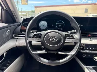 Hyundai ELANTRA Hybrid 2023 Limited 4p Sedan