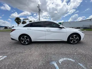 Hyundai ELANTRA Hybrid 2023 Limited 4p Sedan