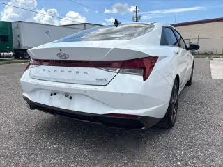 Hyundai ELANTRA Hybrid 2023 Limited 4p Sedan