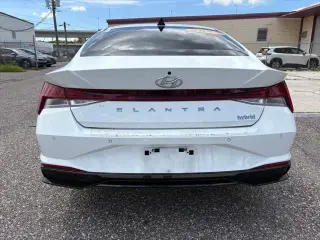 Hyundai ELANTRA Hybrid 2023 Limited 4p Sedan