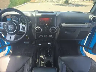 Jeep Wrangler Unlimited 2017 4x4 Freedom 4 puertas SUV