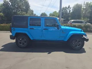 Jeep Wrangler Unlimited 2017 4x4 Freedom 4 puertas SUV