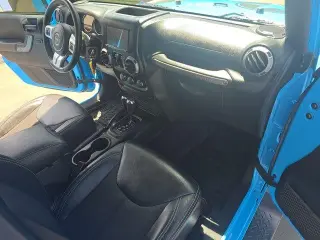 Jeep Wrangler Unlimited 2017 4x4 Freedom 4 puertas SUV