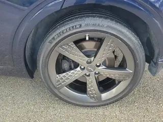 Genesis GV70 2023 AWD 2.5T Standard 4p SUV