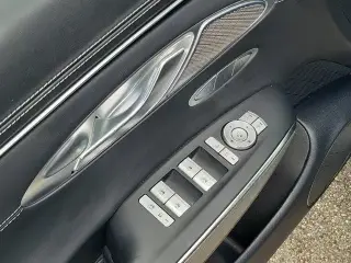 Genesis GV70 2023 AWD 2.5T Standard 4p SUV