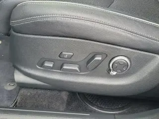 Genesis GV70 2023 AWD 2.5T Standard 4p SUV