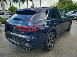 Genesis GV70 2023 AWD 2.5T Standard 4p SUV