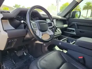 Land Rover Defender 2023 AWD 110 Edición 30 Aniversario 4p SUV