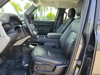 Land Rover Defender 2023 AWD 110 Edición 30 Aniversario 4p SUV