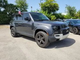 Land Rover Defender 2023 AWD 110 Edición 30 Aniversario 4p SUV