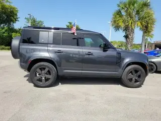 Land Rover Defender 2023 AWD 110 Edición 30 Aniversario 4p SUV