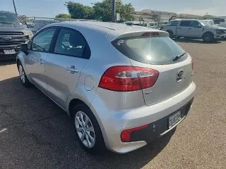Kia Rio 5 Puertas 2016 LX 4p Wagon
