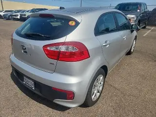 Kia Rio 5 Puertas 2016 LX 4p Wagon