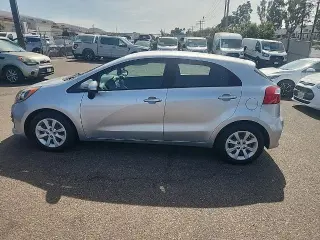 Kia Rio 5 Puertas 2016 LX 4p Wagon