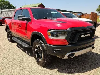 Ram 1500 2022 4x4 Rebel 4 puertas Cabina Crew 5.6 pies. Caja Pickup