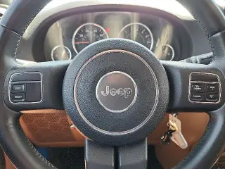 Jeep Wrangler Unlimited 2011 4x4 Sahara 4 puertas SUV