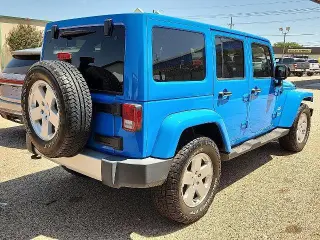 Jeep Wrangler Unlimited 2011 4x4 Sahara 4 puertas SUV