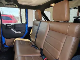 Jeep Wrangler Unlimited 2011 4x4 Sahara 4 puertas SUV