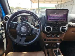 Jeep Wrangler Unlimited 2011 4x4 Sahara 4 puertas SUV
