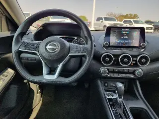 Nissan Sentra 2025 SV 4p Sedan