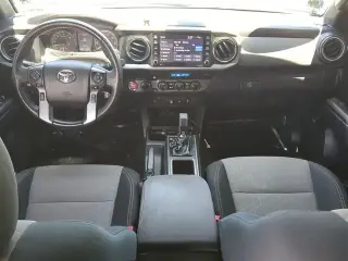 Toyota Tacoma 2021 4x4 TRD Pro 4 puertas Cabina Doble 5.0 pies SB 6M