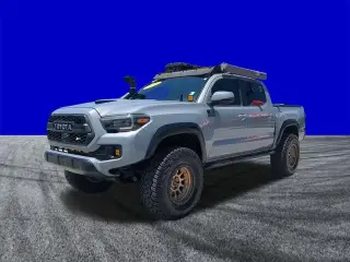 Toyota Tacoma 2021 4x4 TRD Pro 4 puertas Cabina Doble 5.0 pies SB 6M