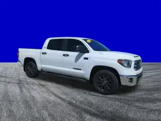 Toyota Tundra 2021 4x2 SR5 4 puertas CrewMax Cab Pickup SB
