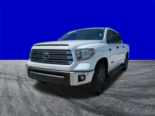 Toyota Tundra 2021 4x2 SR5 4 puertas CrewMax Cab Pickup SB