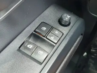 Toyota Tacoma 2019 4x2 SR Cabina Acceso 4 puertas 6.1 ft LB