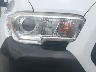 Toyota Tacoma 2019 4x2 SR Cabina Acceso 4 puertas 6.1 ft LB