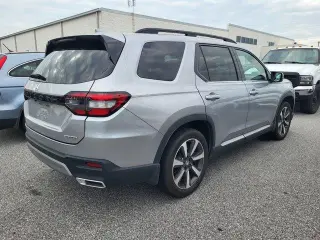 Honda Pilot 2024 Touring 4p SUV