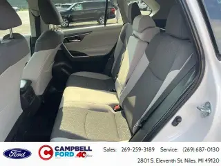 Toyota RAV4 2025 AWD XLE 4p SUV